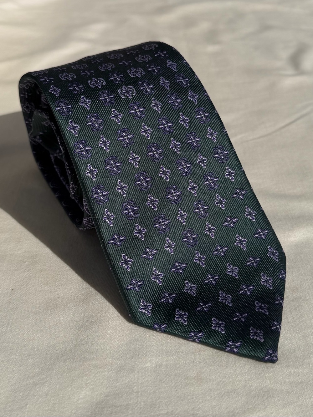 NWOT BRIONI Green W/ Blue Geometric Woven Silk Neck Tie Italy